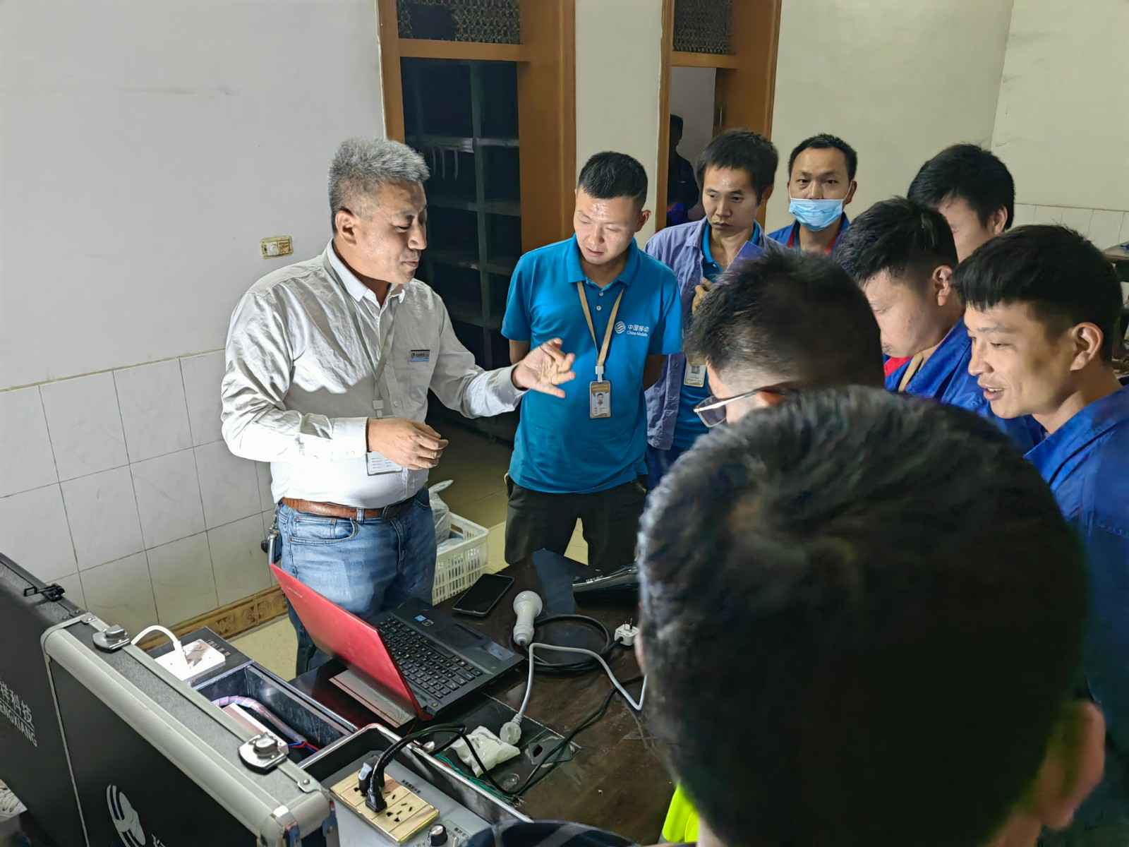 华体会平台-华体会(中国)为中移铁通有限公司安全用电培训
